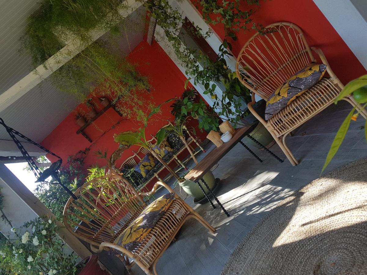 B&B La Terre Brulee Aigues-Mortes Kültér fotó